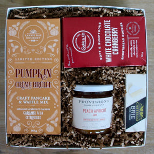 Holiday inspired breakfast gift box by Perfect Baskets is jam packed (pun intended) with all the fixings for a festive Sunday breakfast or brunch with the family in the cold months ahead.