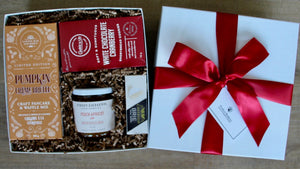 Holiday inspired breakfast gift box by Perfect Baskets is jam packed (pun intended) with all the fixings for a festive Sunday breakfast or brunch with the family in the cold months ahead.