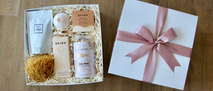 Spa & self care gift box filled with high quality products from top Canadian brands. This gift is perfect for bridesmaids, gift for the bride, or gift to celebrate International Women's Day!